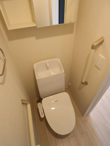 Hale ELUEKOのトイレ