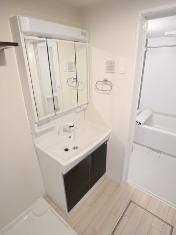 Hale ELUEKOの洗面所