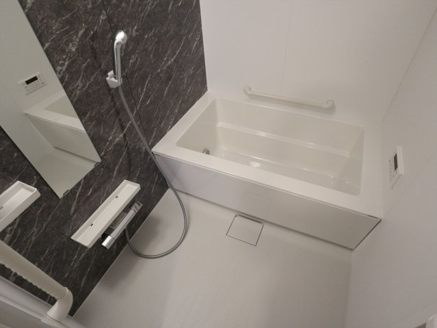 Hale ELUEKOの浴室