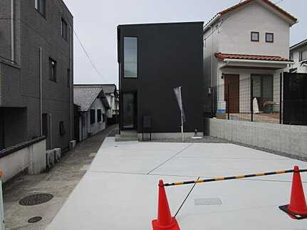 東区戸坂山根２丁目の外観