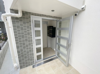 【エントランス】 | ノア安里