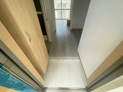 【玄関】 | ノア安里 | ※退去前の為、新築時の写真になっております