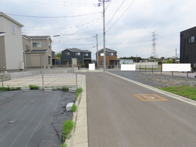 【前面道路含む現地写真】 | 川越市下広谷売地