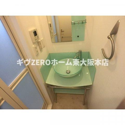 SERENiTE日本橋SUDの洗面所