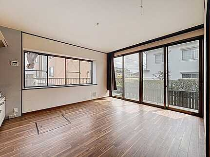 安佐南区祇園５丁目の洋室