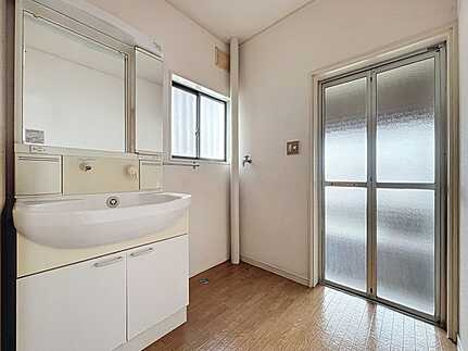 安佐南区祇園５丁目の独立洗面台