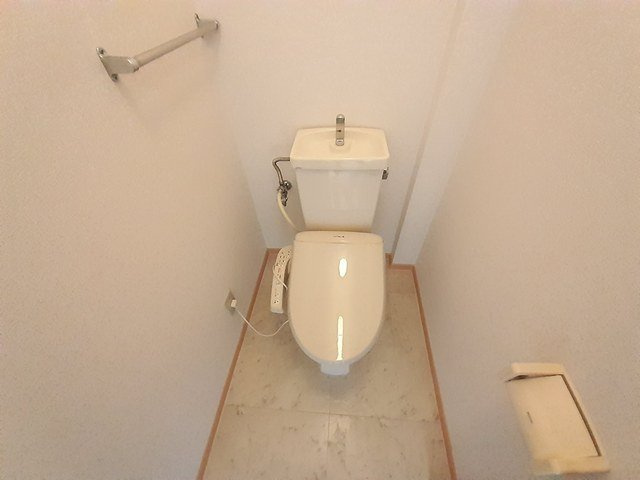 ニューマリッチ石川壱号館のトイレ