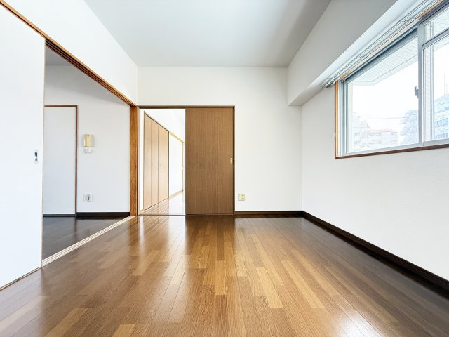 メゾンスピナッチの洋室