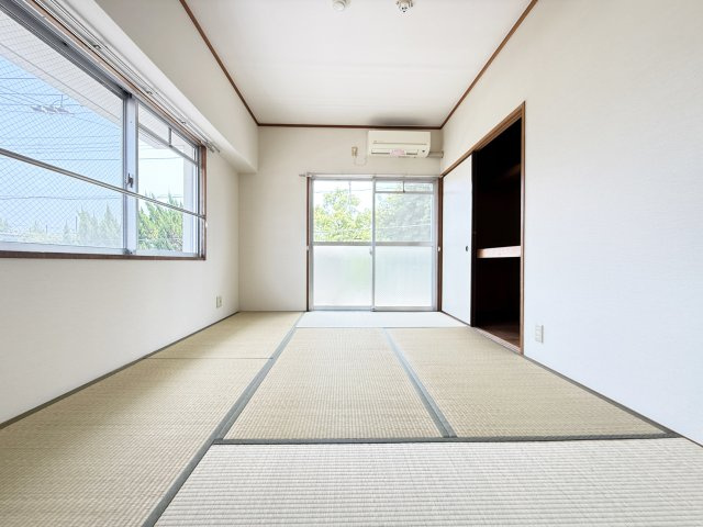 メゾンスピナッチの和室