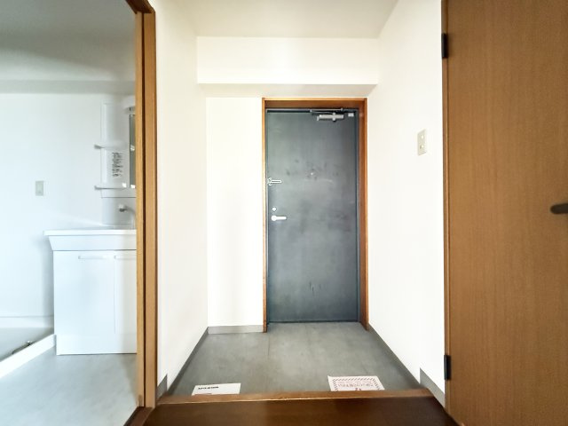 メゾンスピナッチの玄関