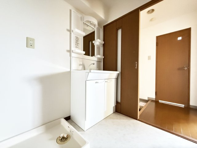 メゾンスピナッチの独立洗面台