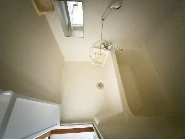 メゾンスピナッチの浴室