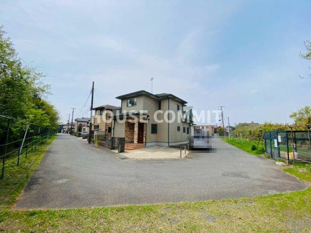 並木町　中古戸建の前面道路含む現地写真