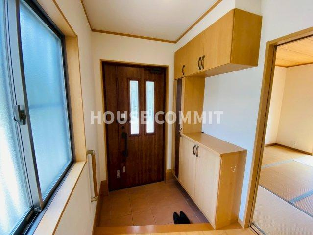 並木町　中古戸建の玄関