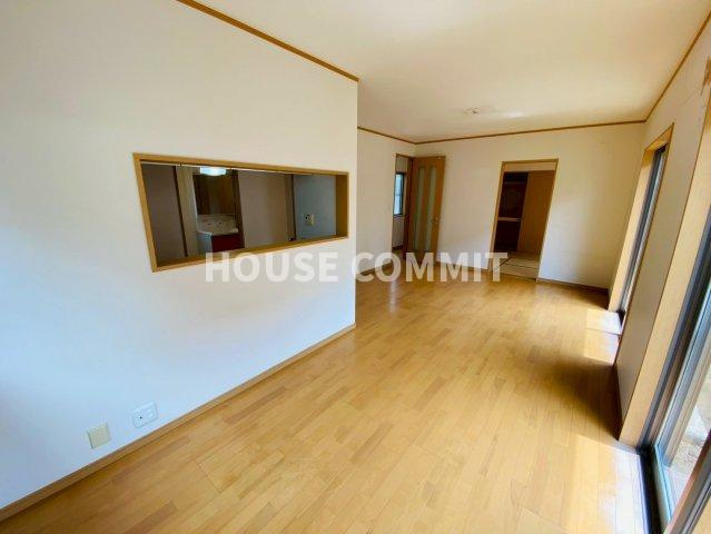 並木町　中古戸建の居間・リビング