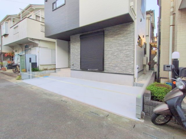 富士見市水谷東３丁目の新築一戸建の駐車場