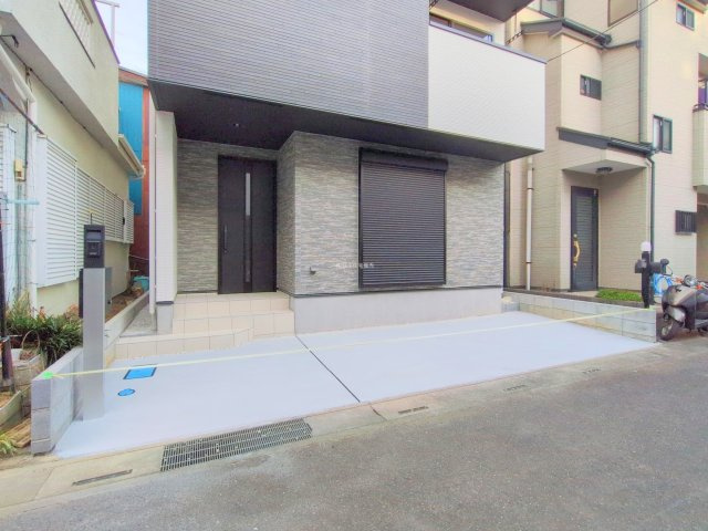 富士見市水谷東３丁目の新築一戸建の駐車場