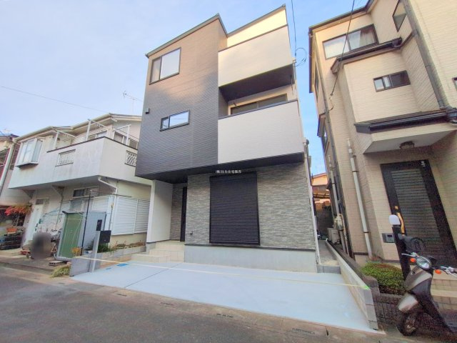 富士見市水谷東３丁目の新築一戸建の外観|浴室乾燥や食洗機など充実の設備・仕様で快適生活♪
