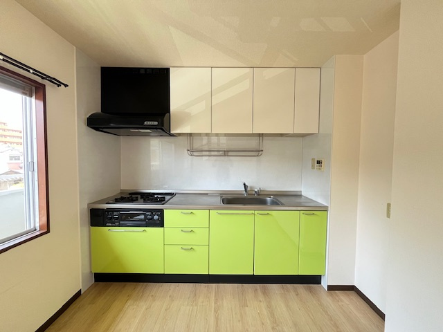 タウニィハイツ金剛のキッチン|同物件別部屋写真