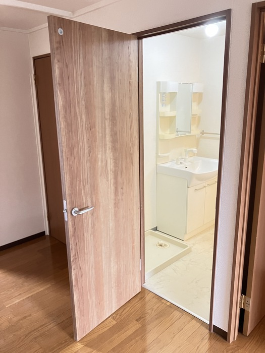 セジュール野島の内装|洗髪洗面化粧台・室内洗濯機置場