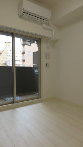 エステムコート難波サウスプレイスⅥラグジーの洋室