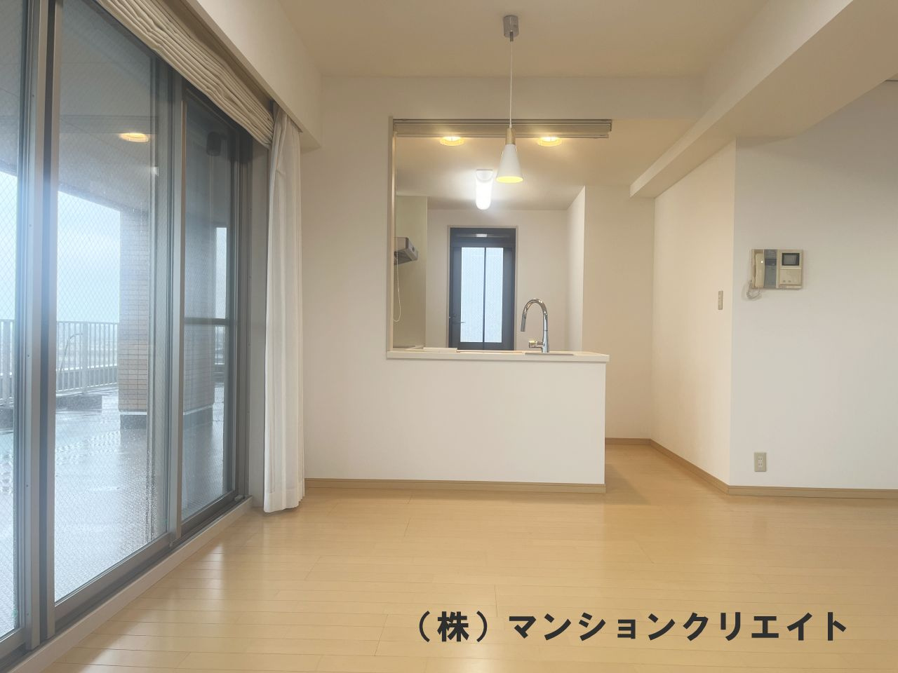 ブランシェ城東の居間・リビング