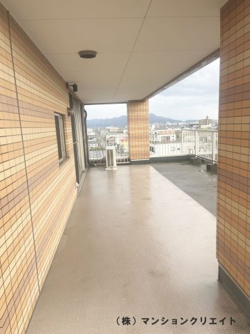 ブランシェ城東のバルコニー