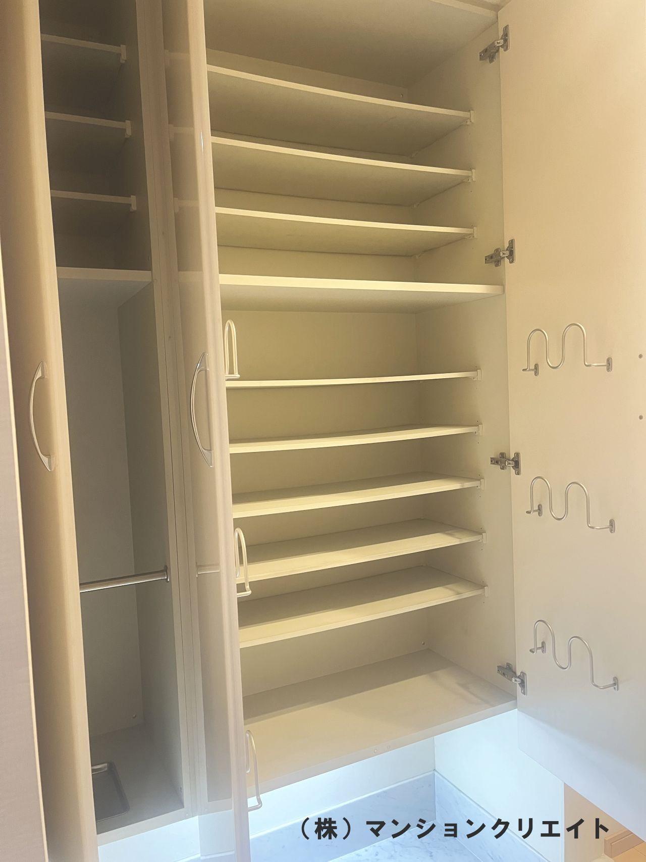 ブランシェ城東の収納|玄関のシューズクローゼットです