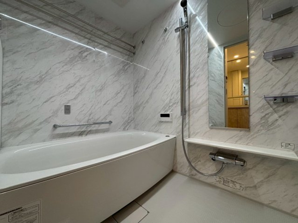 【玄関】 | 【玄関】下足入れ付き玄関！