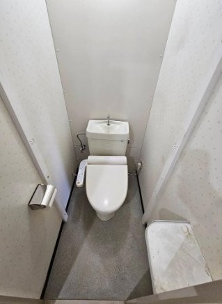 グリーンコーポ門真のトイレ|温水洗浄便座
■物件内覧・資金計画相談・住宅ローン相談、リフォーム相談、お問合せ受付中■
※当日・翌日のご内覧、ご相談はお電話でのお問合せがスムーズです！