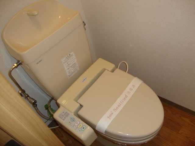 フローリィＳ　　刈谷市近郊の賃貸はクラスホームのトイレ|シャワートイレ