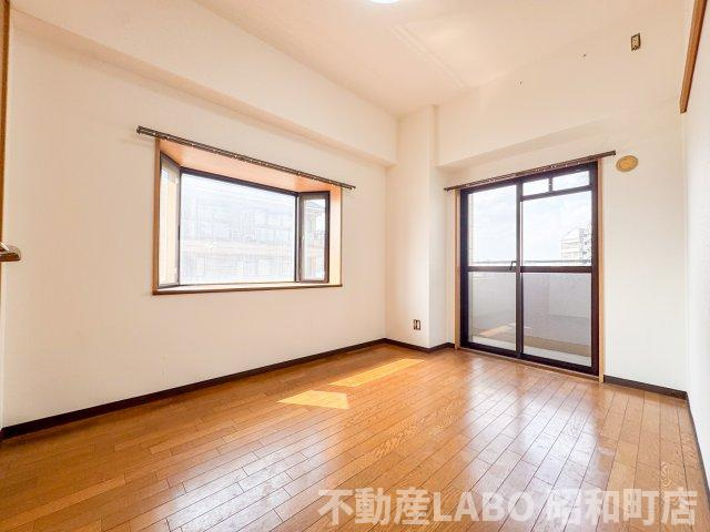 メゾンミヤビの洋室