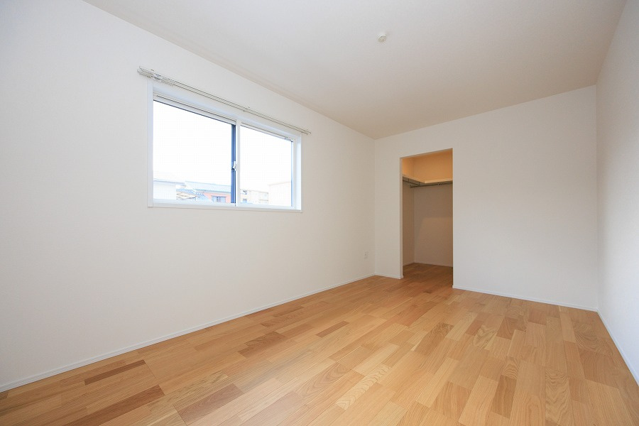 サンコート　中間市扇ヶ浦１丁目の洋室