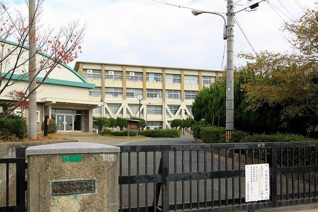 サンコート　中間市扇ヶ浦１丁目の周辺|中間東中学校まで480m 