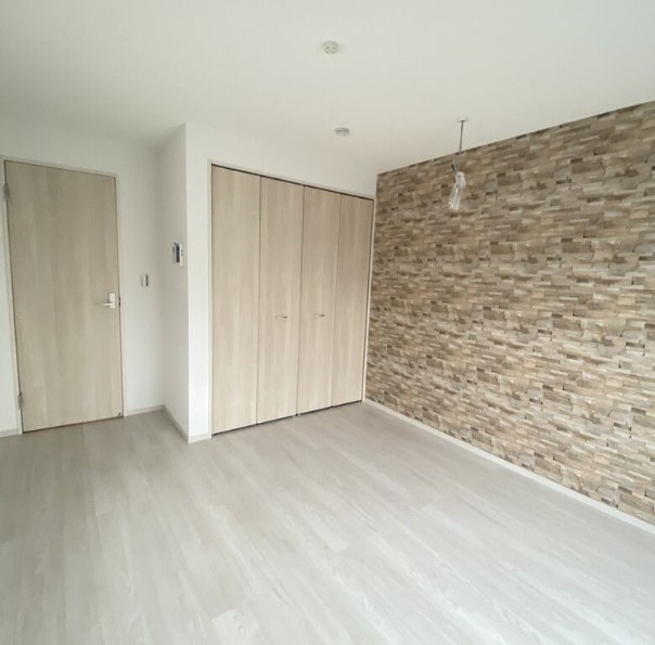 久喜市栄１丁目のアパートの居間・リビング|※同施工会社別物件