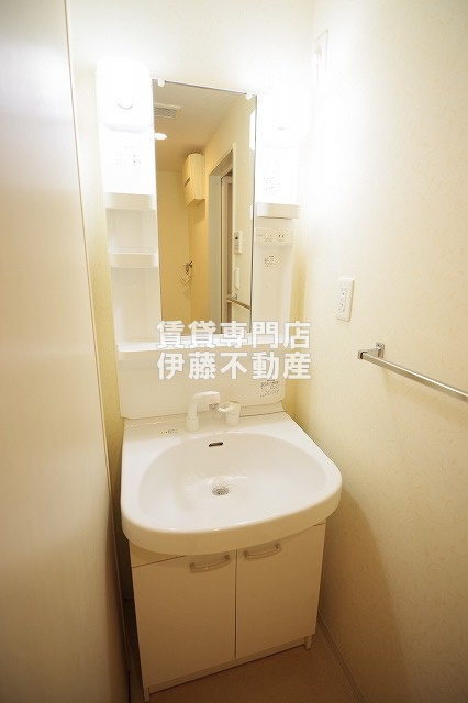 GOLDの独立洗面台