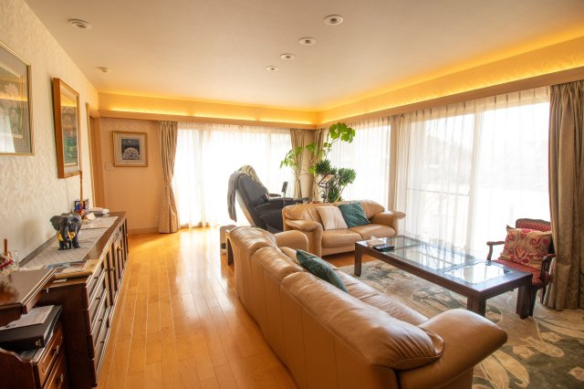 【居間・リビング】の画像