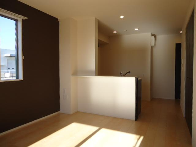 プラムフィールドの内装|リビング（イメージ）