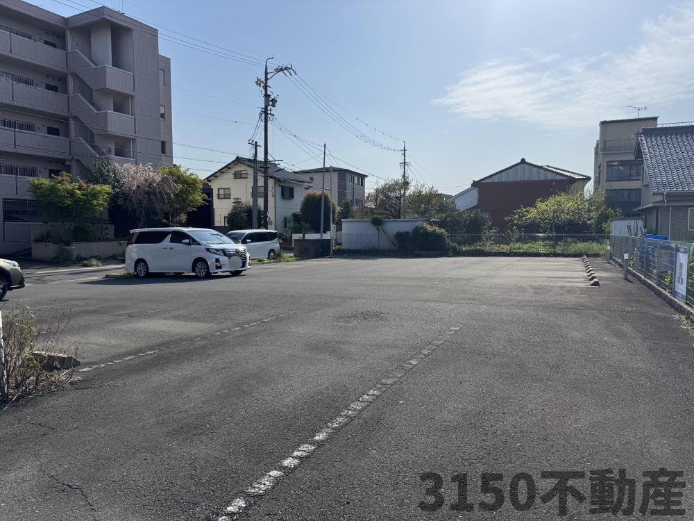 espoirの駐車場