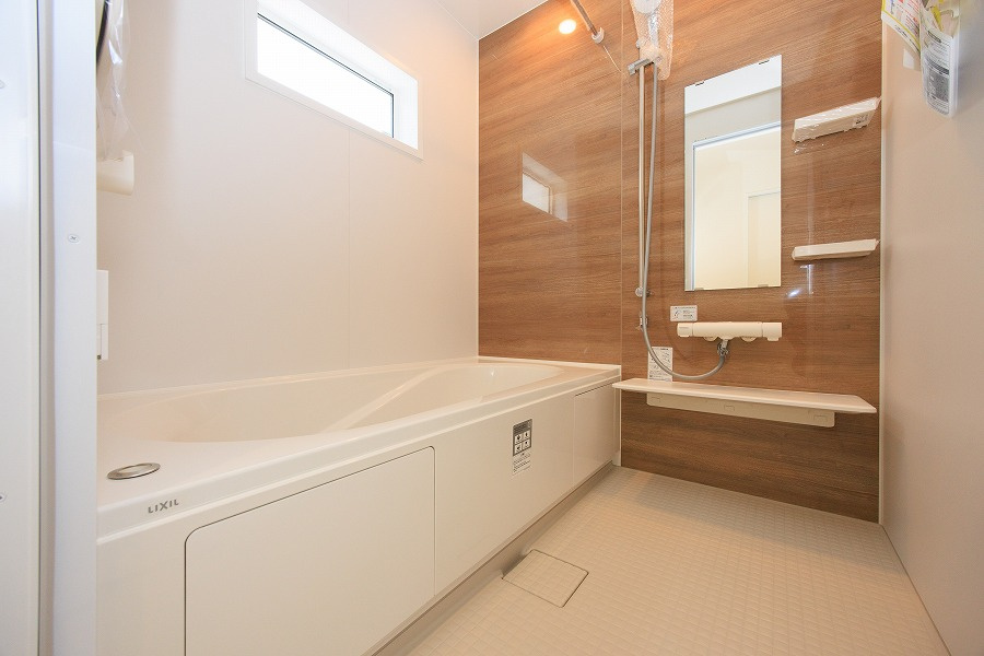 ＯＮＥＨＯＵＳＥ　行橋市行事４丁目の浴室