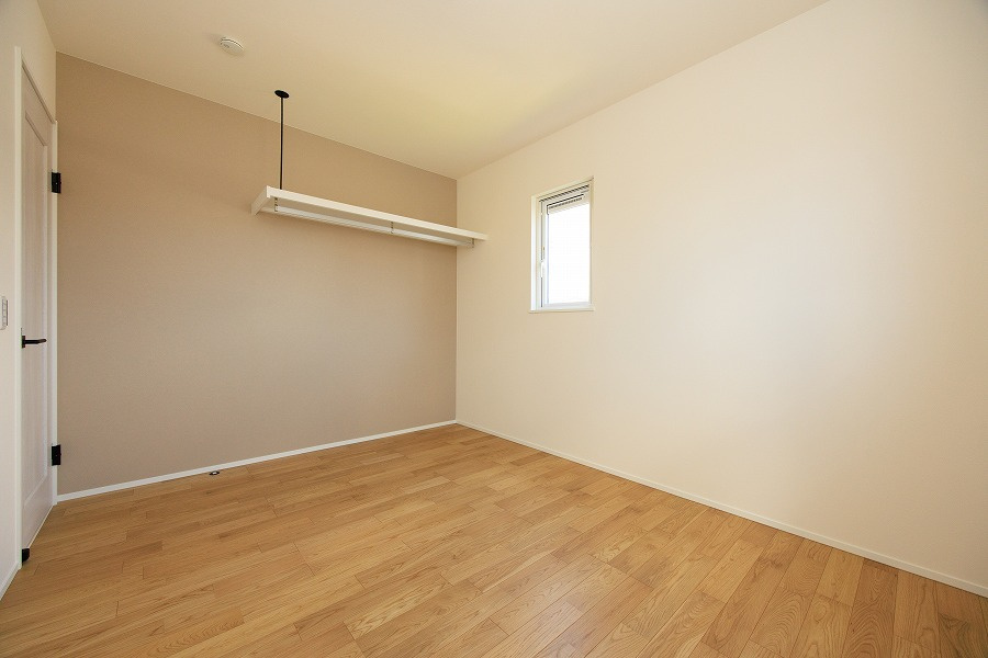 ＯＮＥＨＯＵＳＥ　行橋市行事４丁目の洋室