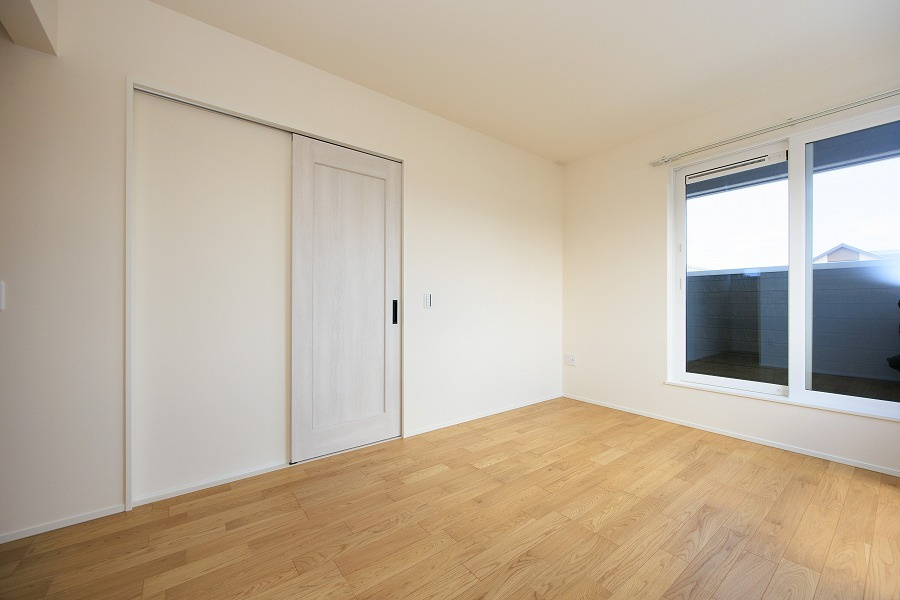 ＯＮＥＨＯＵＳＥ　行橋市行事４丁目の洋室