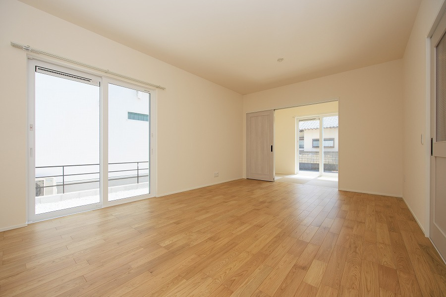 ＯＮＥＨＯＵＳＥ　行橋市行事４丁目の居間・リビング