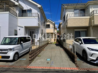 【前面道路含む現地写真】