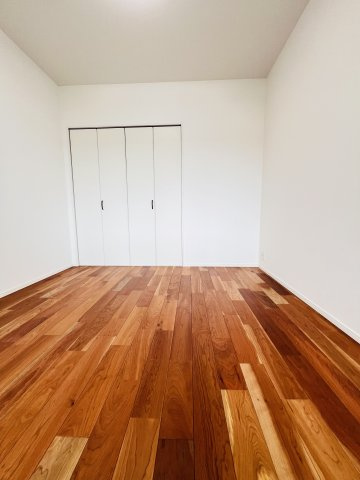 Shonan空色リノベ邸宅 inシーサイドコート湘南海岸公園の洋室|静かに落ち着ける、書斎や子ども部屋にもおすすめの1室