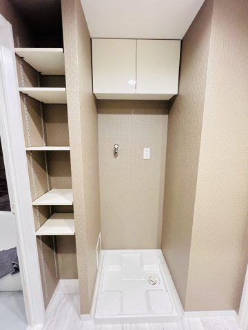 Shonan空色リノベ邸宅 inシーサイドコート湘南海岸公園のランドリースペース