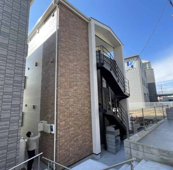 MELDIA鷲宮のエントランス|※同施工会社別物件