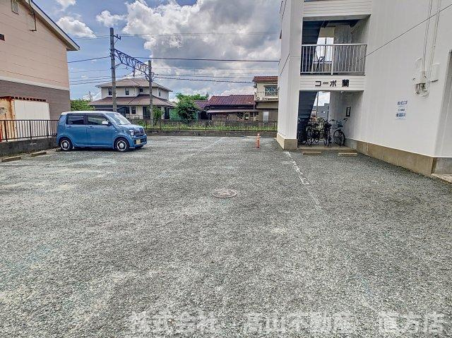 北九州市八幡西区木屋瀬５丁目の賃貸マンションの駐車場