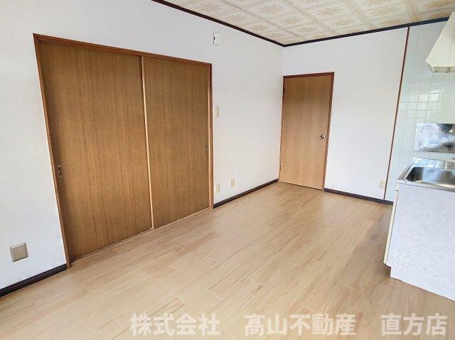 北九州市八幡西区木屋瀬５丁目の賃貸マンションの居間・リビング