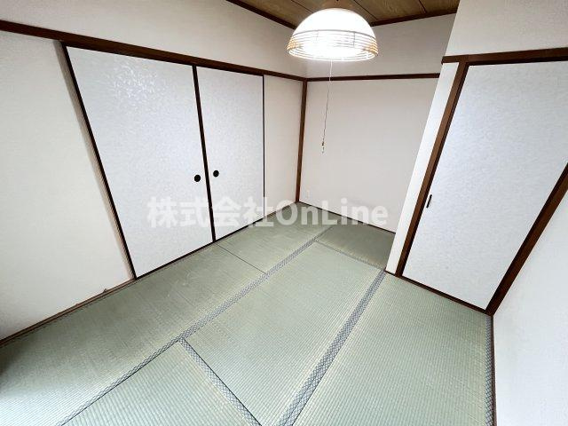 大阪市平野区加美南１丁目の賃貸マンションの和室
